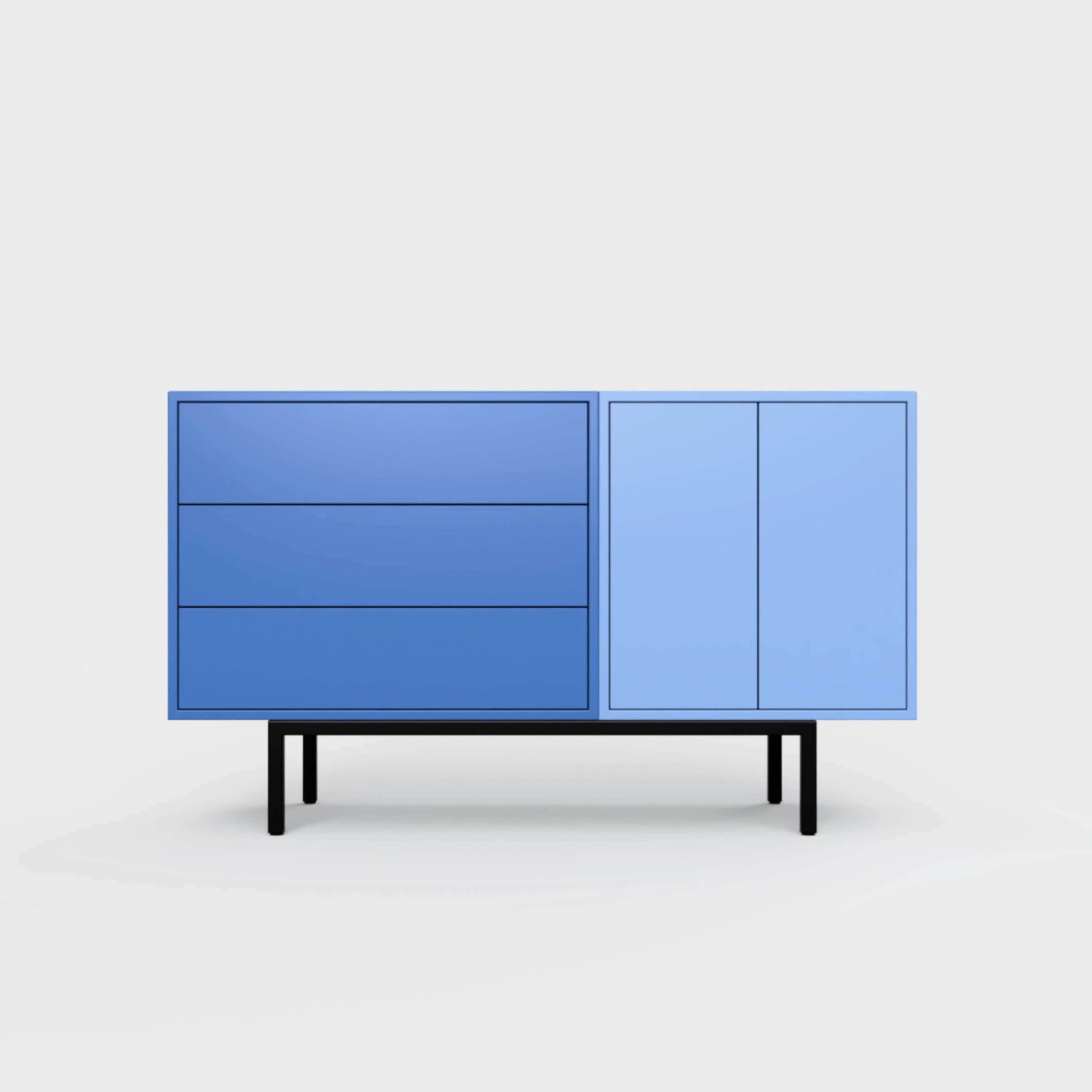 En moderne skænk med et stilrent design, der kombinerer funktion og æstetik.